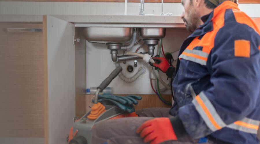 Professional slab leak plumber services in Hormigueros, PR
